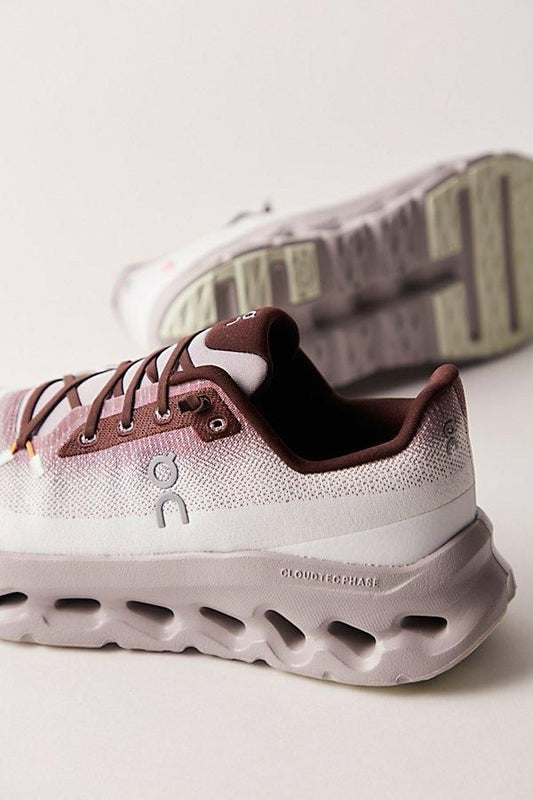 ON-RUNNING CLOUDTILT SHOES